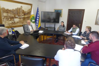 Sastanak sa predstavnicima javnih ustanova i preduzeća